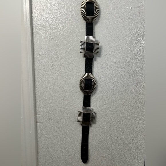 Vintage 1993 Sliding Concho Black Leather Belt